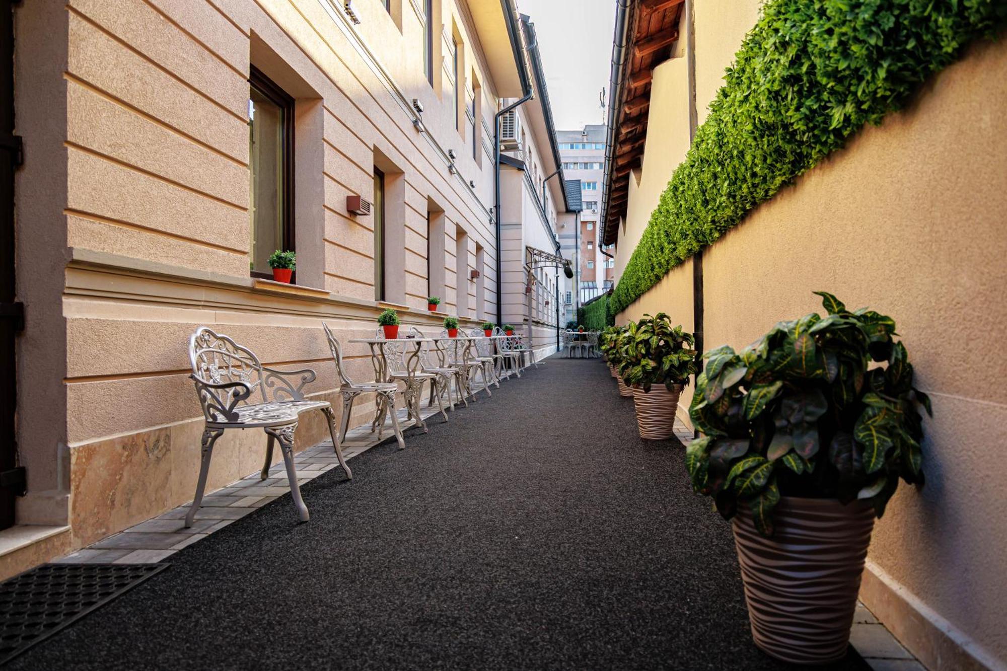 Pensiunea Infinity Târgu Jiu Exteriér fotografie